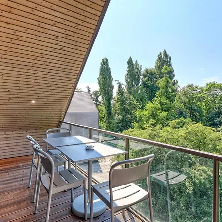 2 Bedroom Gorgeous In Tossens Apartamento *