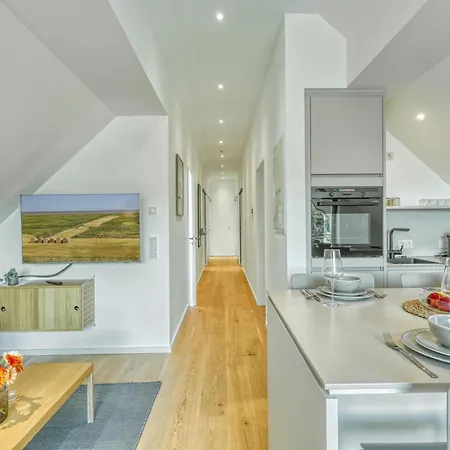 2 Bedroom Gorgeous In Tossens Stick