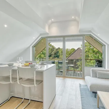 2 Bedroom Gorgeous In Tossens Apartmán *