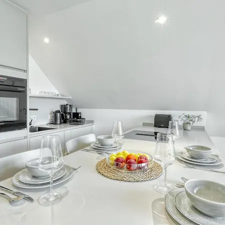 2 Bedroom Gorgeous In Tossens *