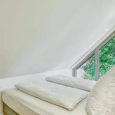 2 Bedroom Gorgeous In Tossens Apartamento