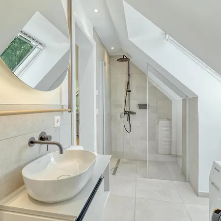2 Bedroom Gorgeous In Tossens Apartamento *